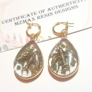 NATURAL HEATHER w/ Brass Birds MzMax Resin Designs Earrings